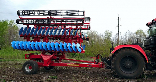 в) Дисковая борона серии  &amp;quot;MIX-900&amp;quot; (под 360-420 л.с.)